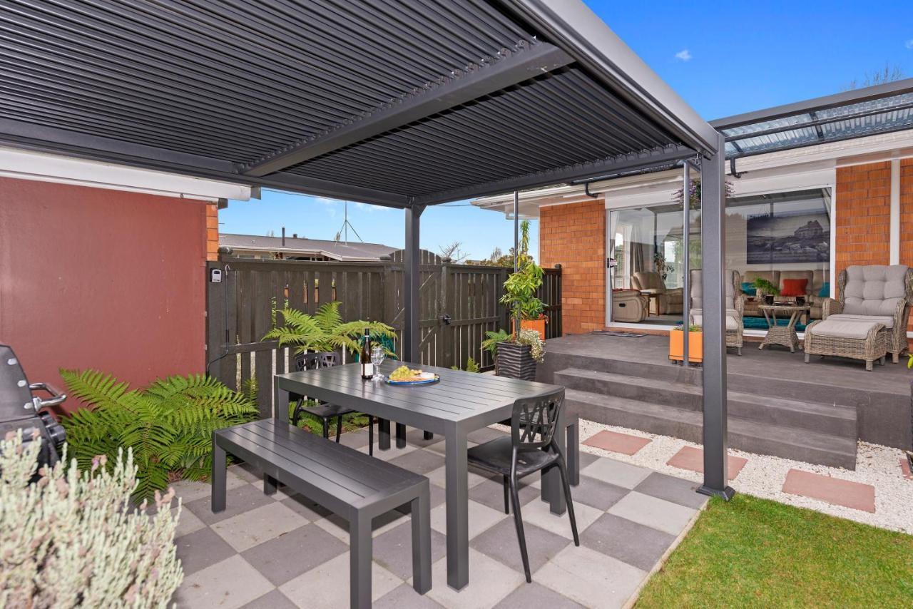 Leave Of Absence - Christchurch Holiday Home Luaran gambar