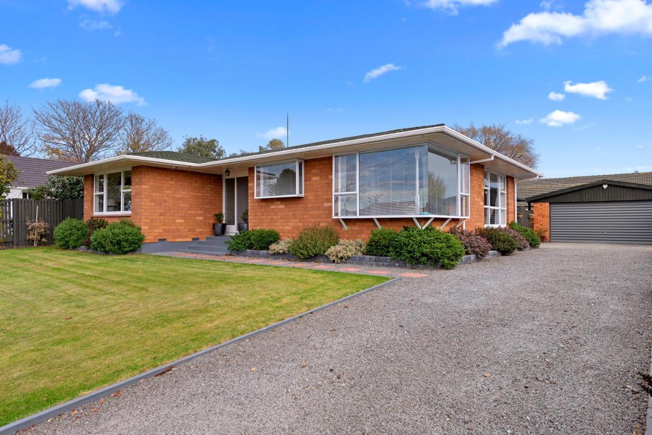 Leave Of Absence - Christchurch Holiday Home Luaran gambar