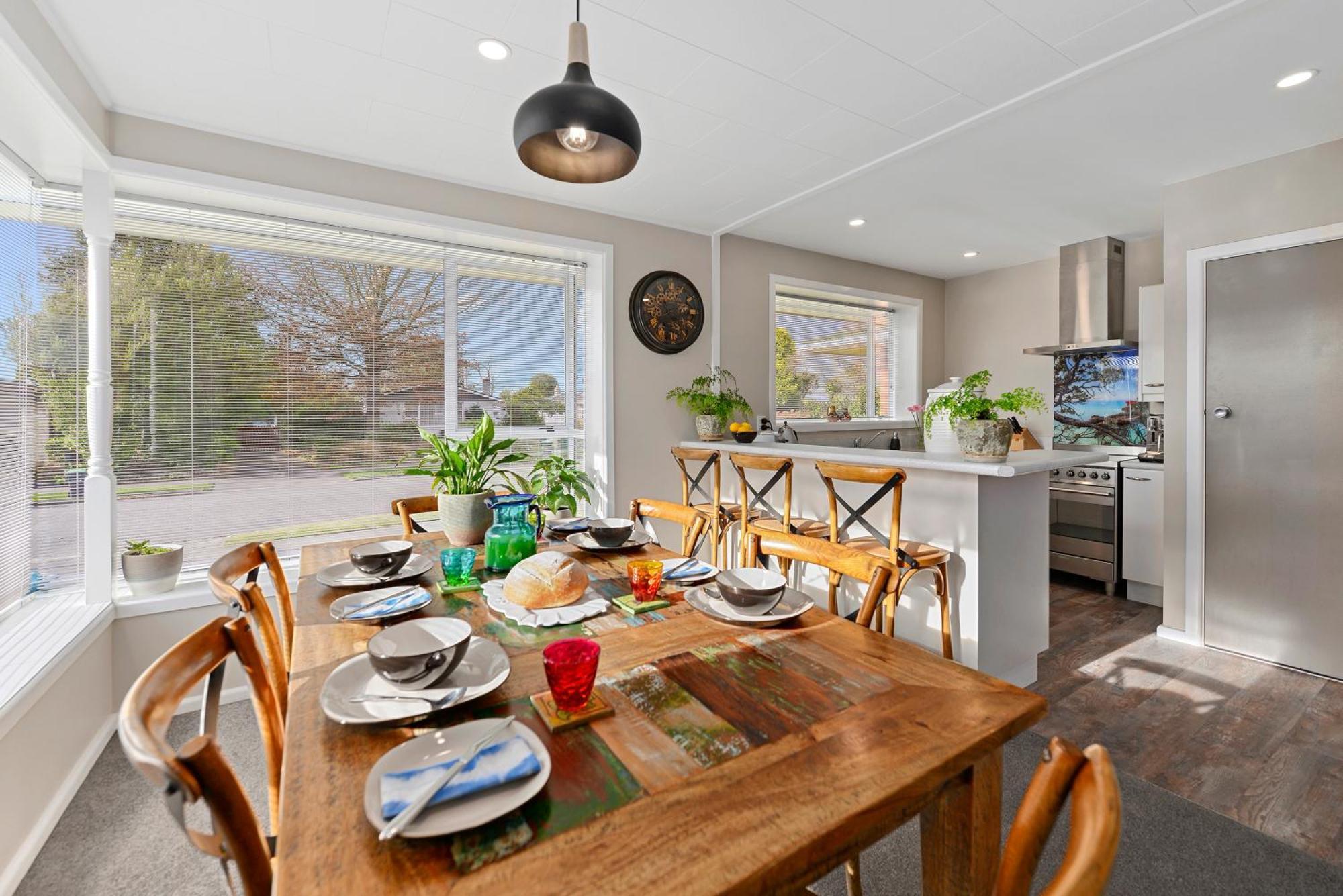 Leave Of Absence - Christchurch Holiday Home Luaran gambar
